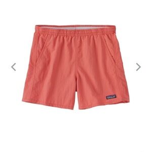 Patagonia Women’s 5” Baggies Shorts Small Coral